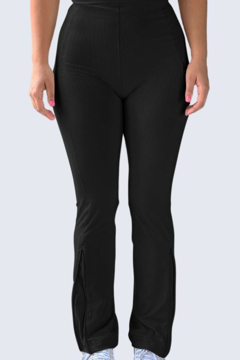 Rumi Earth - W SunRib Fit Joggers Open + Zip - Black - R124150BKP - Bottoms