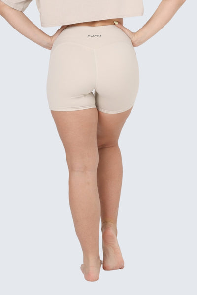 Rumi Earth - W SunSoft Flow Shorts 4" - Cream - R124125CMP - Bottoms